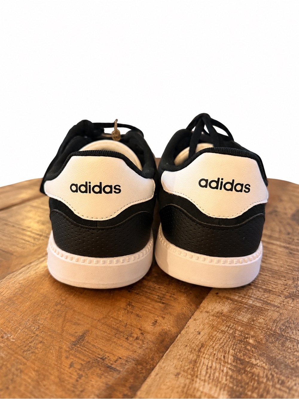 Adidas Women’s Breaknet Sleek Sneakers in Black and White, Size 8.5, NIB - Picture 6 of 10